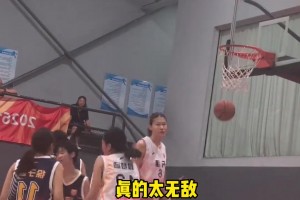 女篮的好苗子又来啦！曹熙琛2米20的身高，球场压迫感太强啦