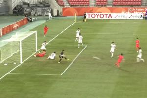 下半时带球入场！胡荷韬空位补射破门，U23国足2-0领先泰国