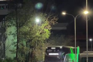万众瞩目！阿根廷国家队抵达科尔